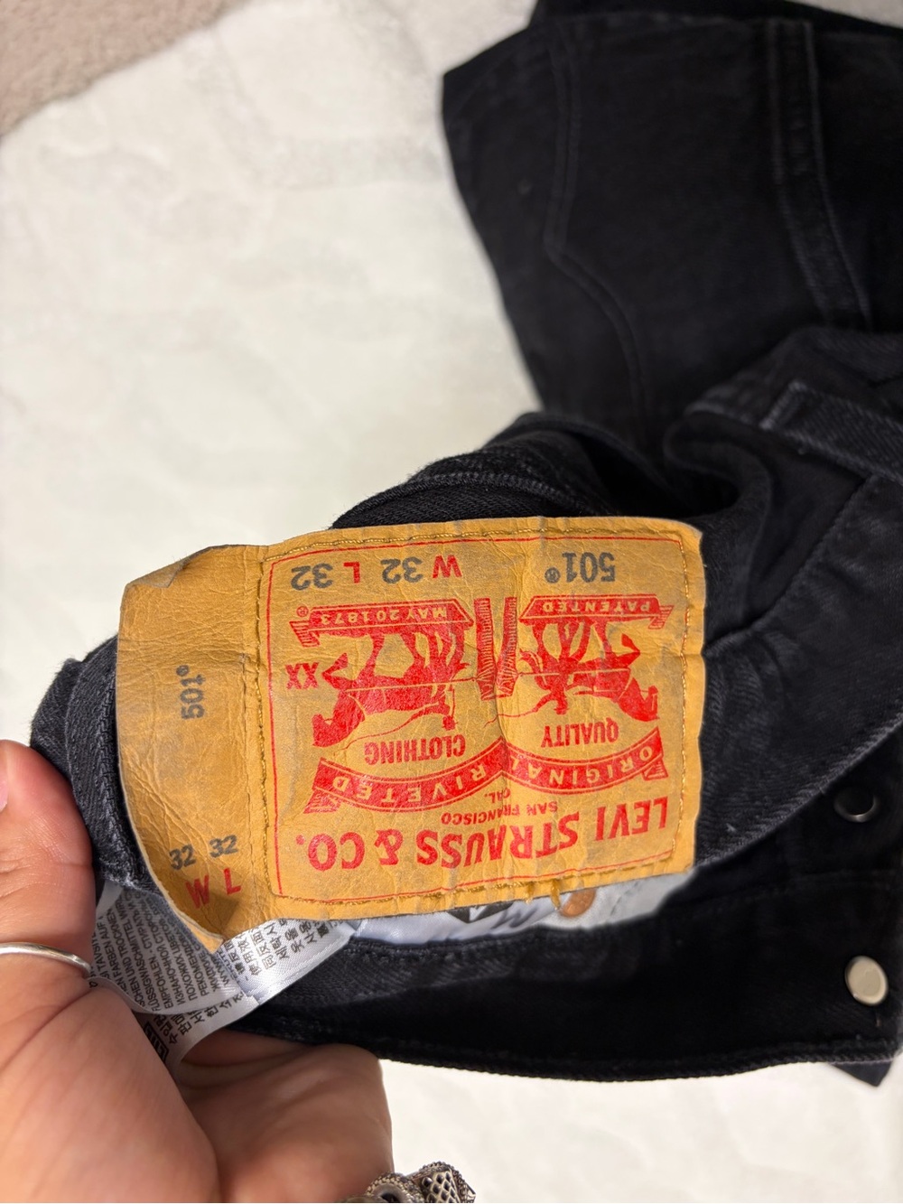 Men Levi’s - Picture 3 of 3